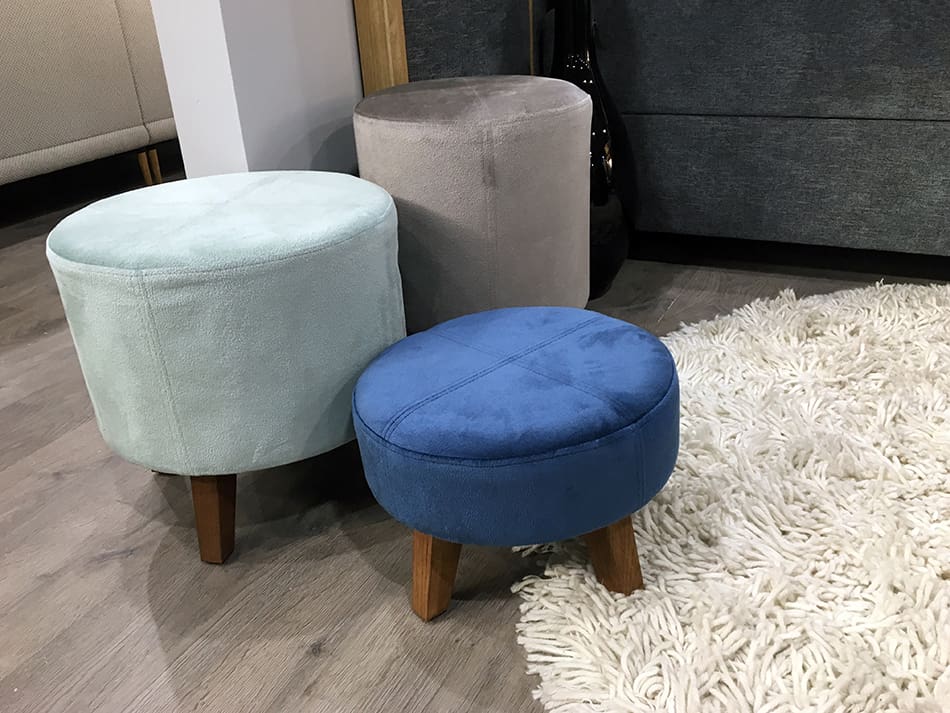 Ottoman VS Coffee Table What Are The Differences? Homenish