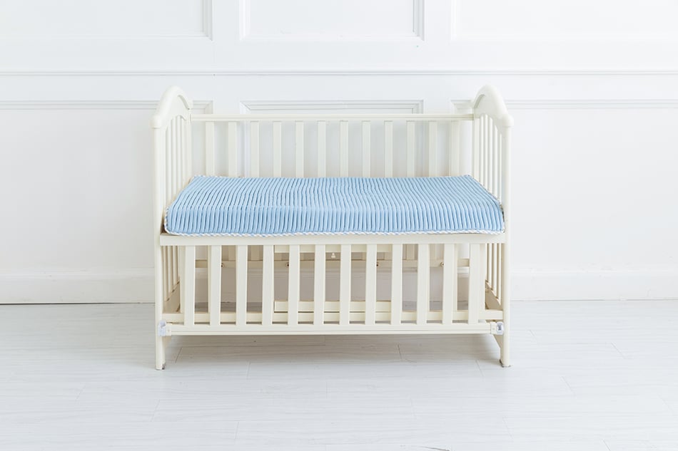 babyletto oval crib mattress dimensions