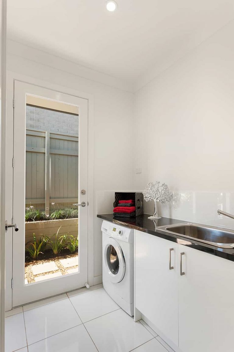 13 Inspiring Laundry Room Paint Colors That Make Washing Clothes A Fun