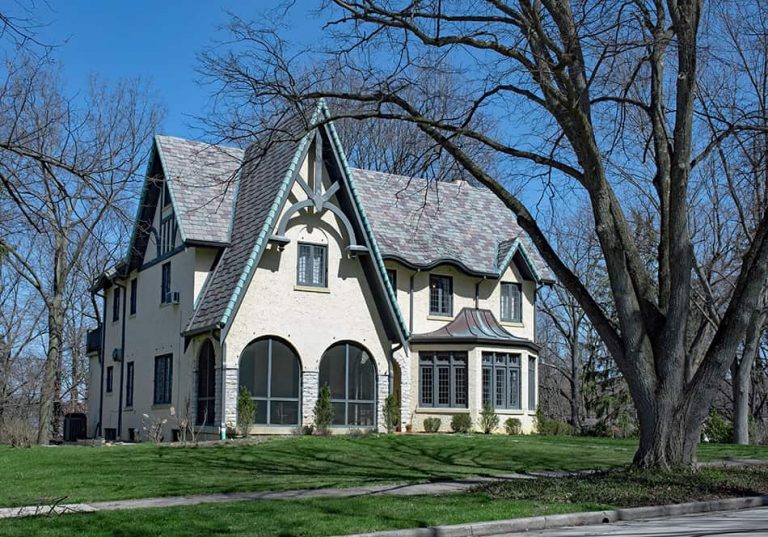 Victorian Style Houses Definition, Characteristics & Different Types