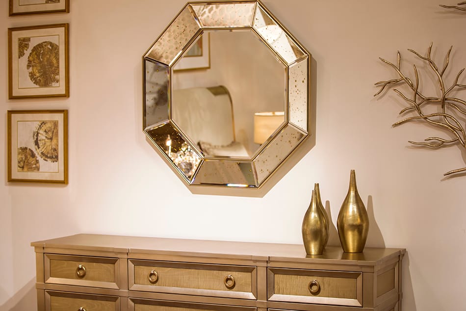 Maximize the space using hexagonal mirror