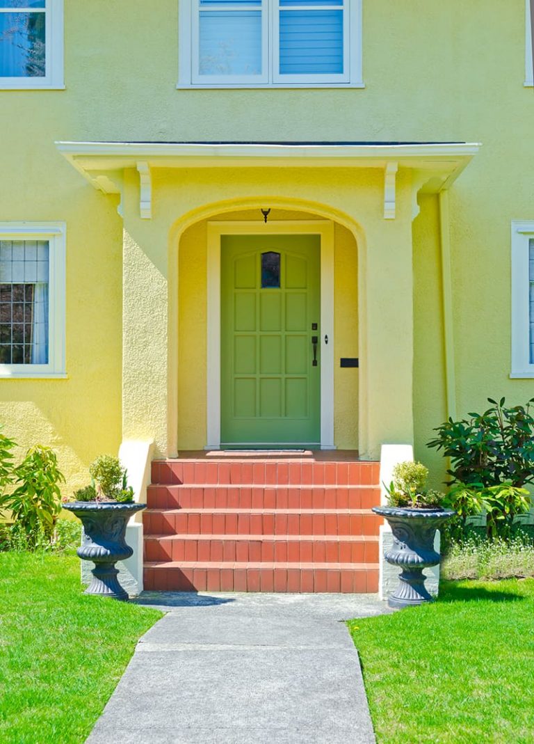 17 Green Front Door Ideas to Bring Harmony to Your Home with Pictures