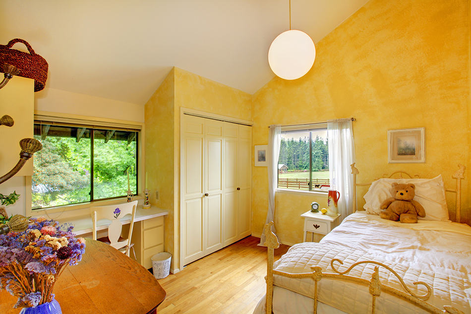Create a Yellow Child’s Bedroom