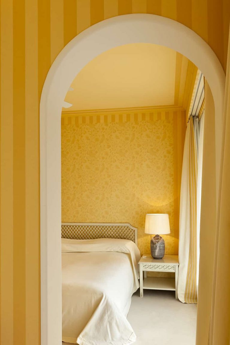 16 Yellow Bedroom Ideas to Brighten Up Your Interiors - Homenish