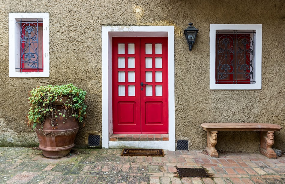A Contemporary French Style Entrance