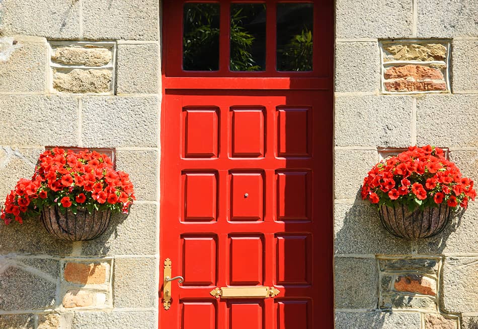 A Multi-paneled Red Door for a Smart Look