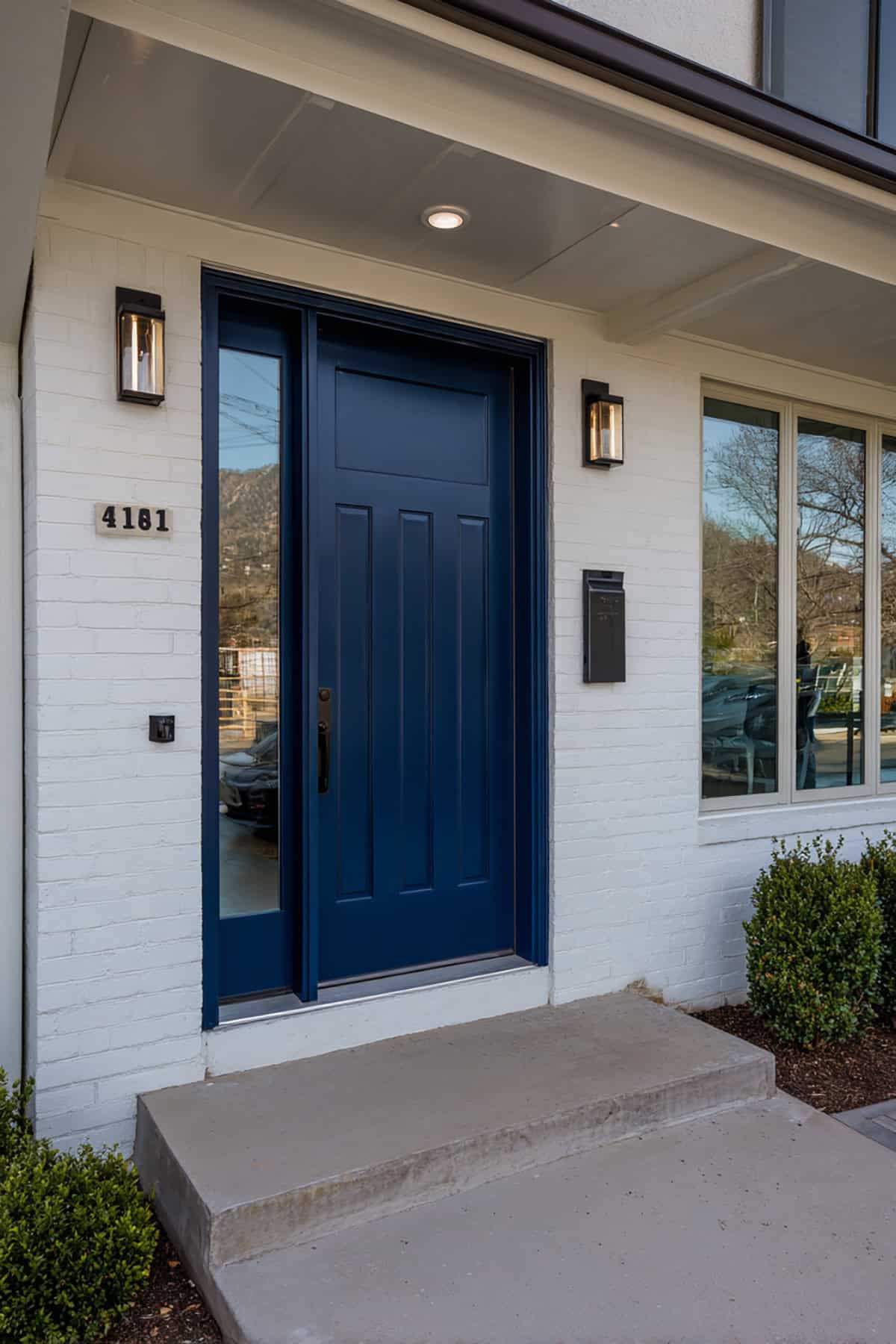 Blue Black for a Dramatic Entry