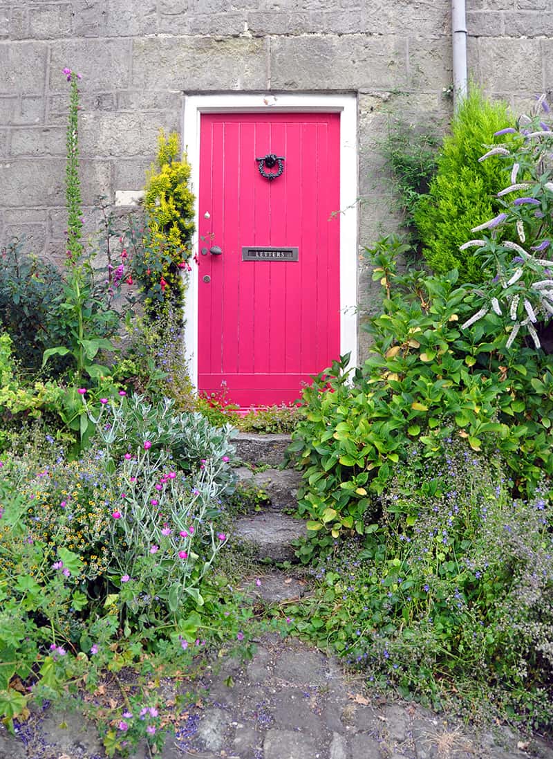 Think in Pink for a Cozy Cottage