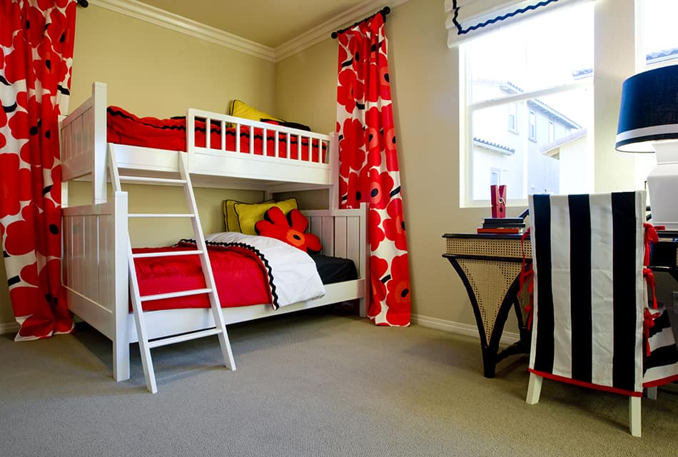 Red Black White Bedding for Teenage Sisters