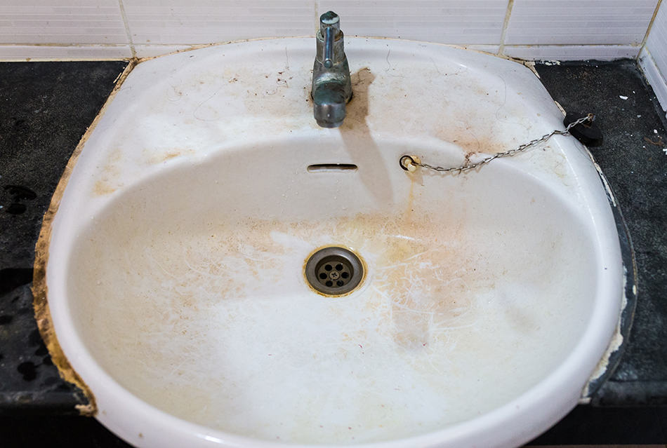 Guide To Bathroom Sink Overflow Homenish - Ants In Bathroom Sink Overflow Drain Parts