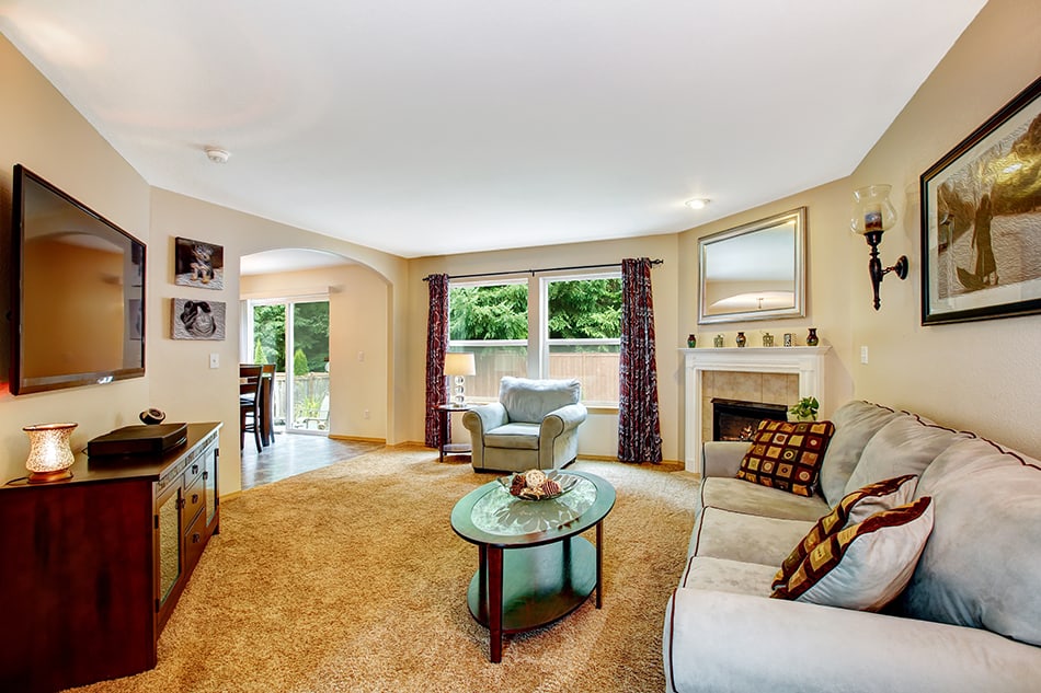 Fireplace and TV at Opposite Ends