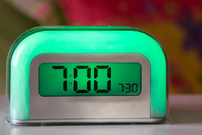 20 Different Types of Alarm Clocks Explained Homenish