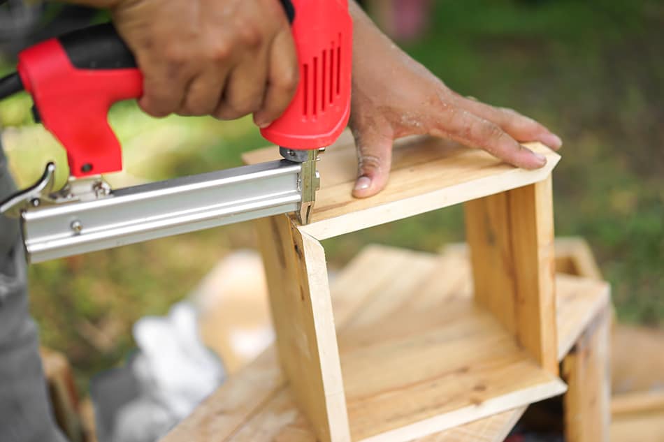 Pneumatic Framing Nailer