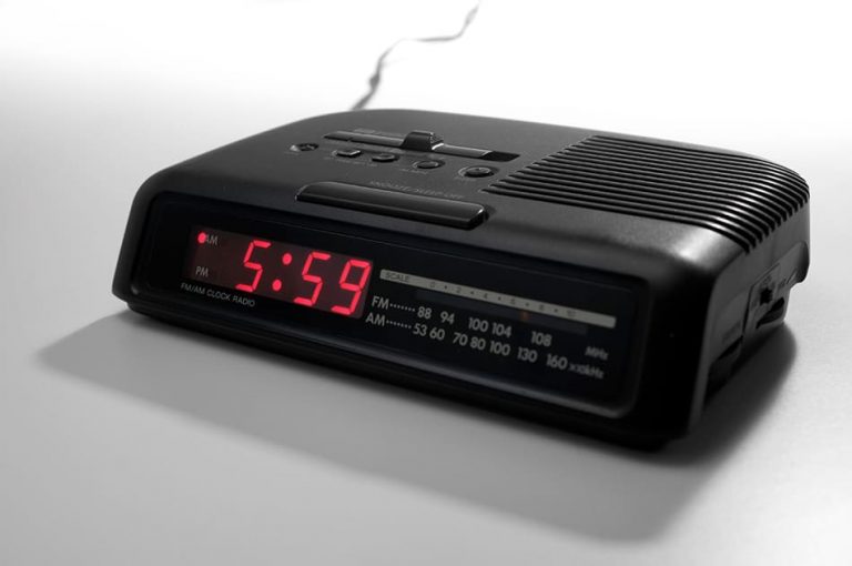 20 Different Types of Alarm Clocks Explained Homenish