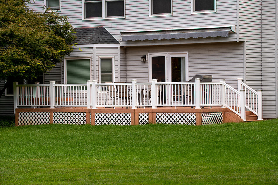 Simple yet Elegant White Vinyl Railing