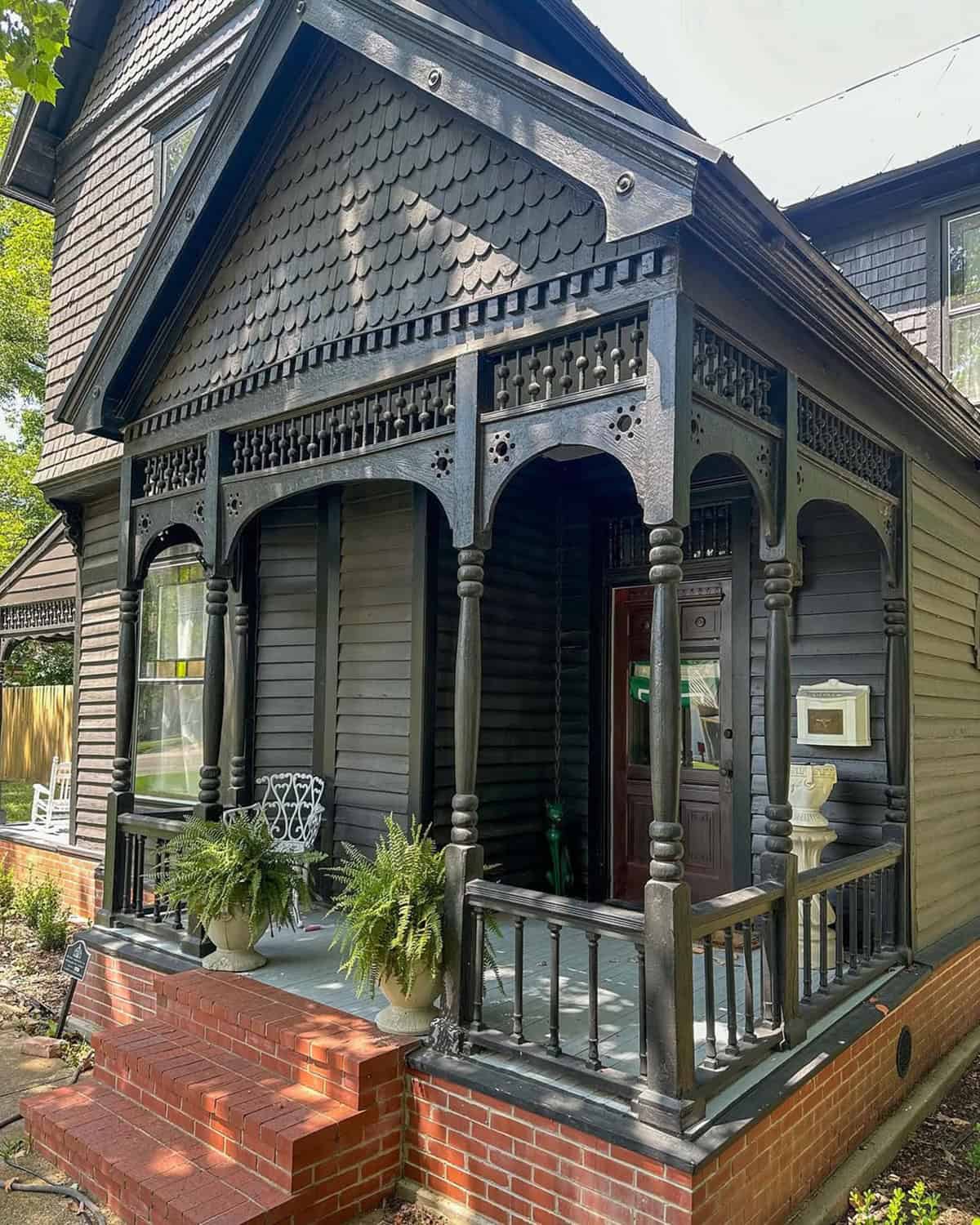 Victorian Style Black Ornate Porch Railing