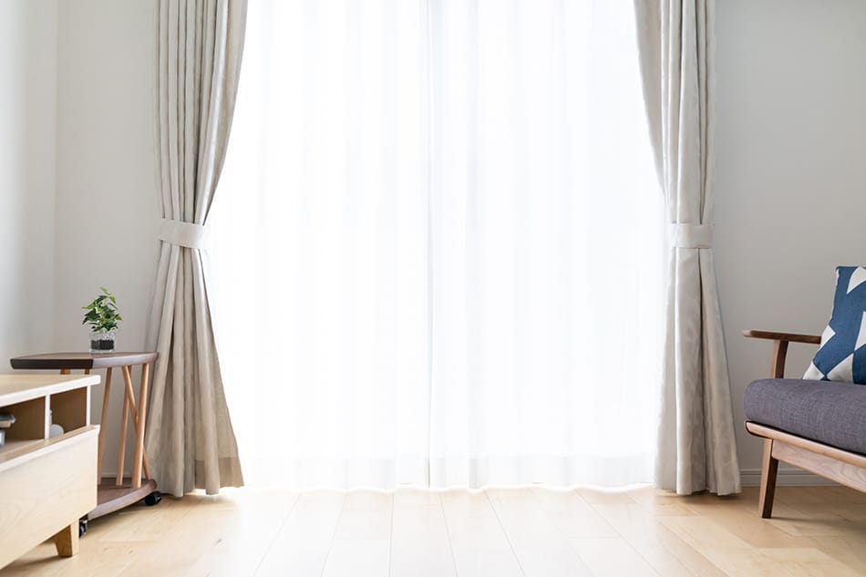 Should Curtains Touch the Floor? - Homenish
