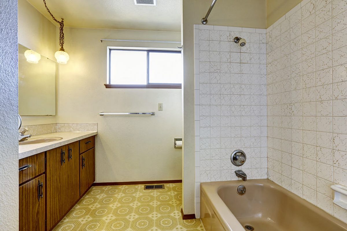 How To Cover Bathroom Wall Tiles Our Best Tricks Homenish