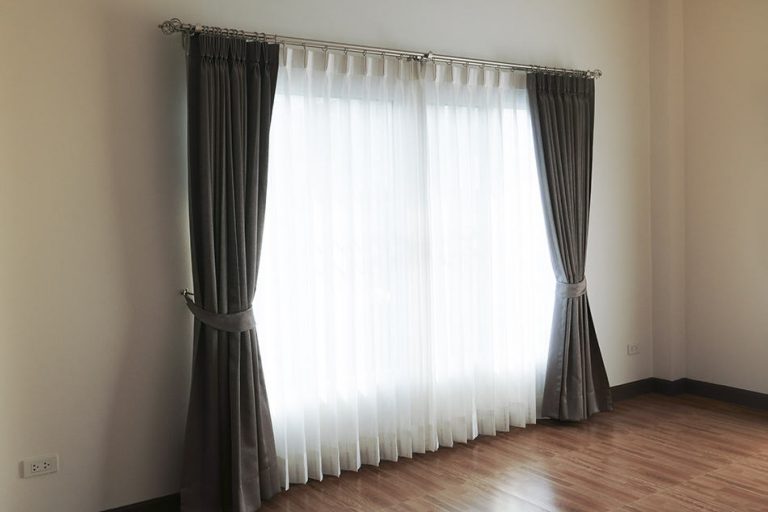 How to Get Wrinkles out of Curtains Tips & Tricks Homenish