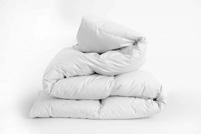 Different Types of Comforters (Shells & Filling) Explained - Homenish