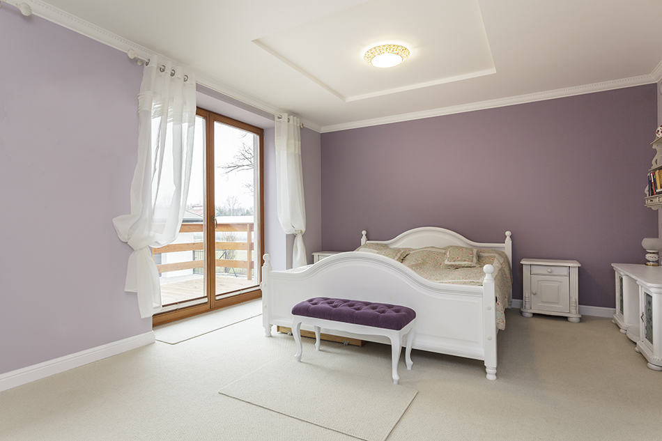 8 Elegant Purple and White Bedroom Ideas