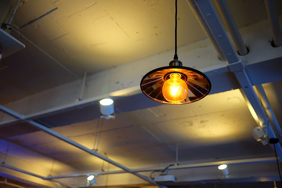 Exposed Bulb Pendant