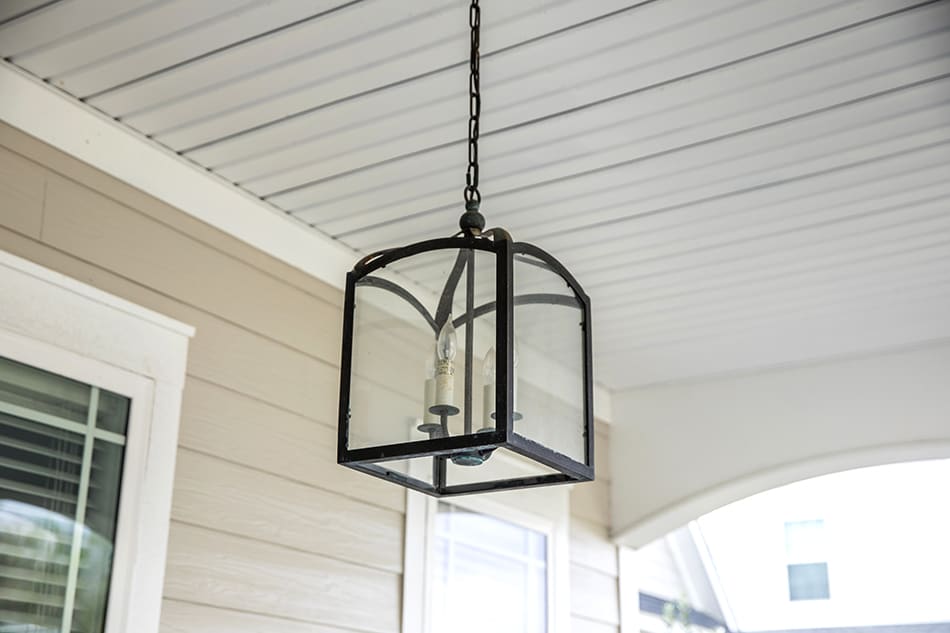 Types of Outdoor Hanging Lights