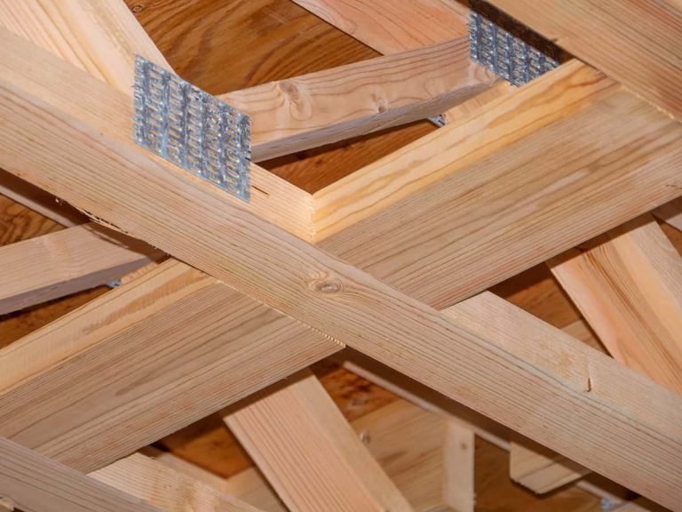 What is the Standard Ceiling Joist Spacing? (with Visual) Homenish