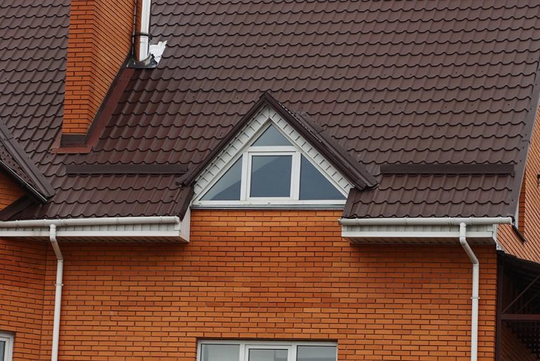 What is the Best Roof Color for a Red Brick House? Homenish