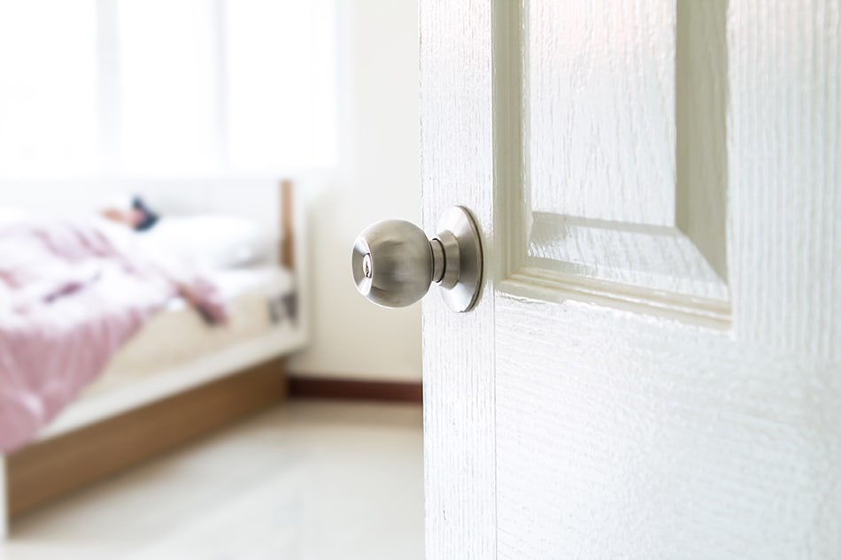 Should Bedroom Have Door Lock?