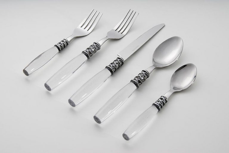 Flatware Vs Silverware Differences and Similarities Homenish