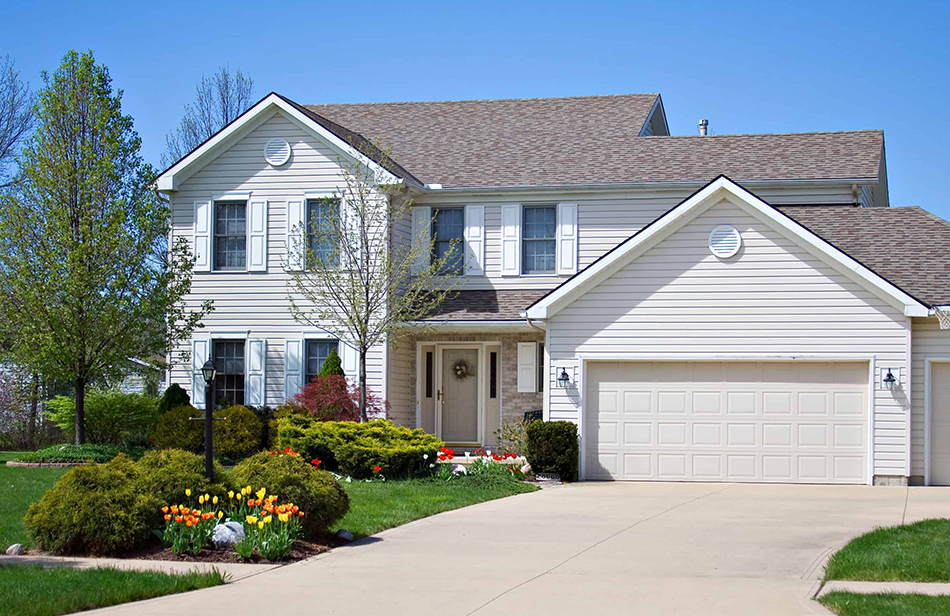 Attached Garage