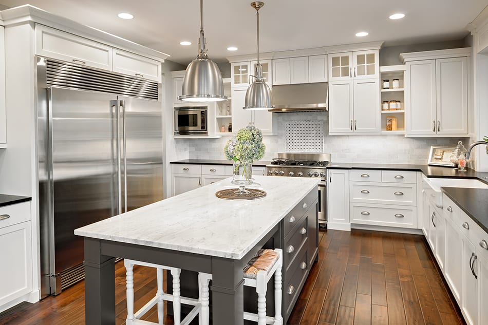 Go With Luxurious White Cabinets