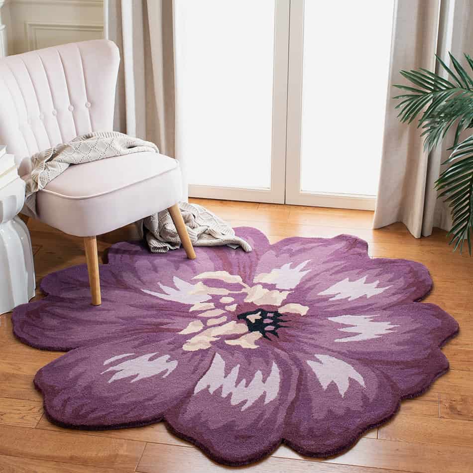 Hand-Tufted Floral Rug for a Splash of Color