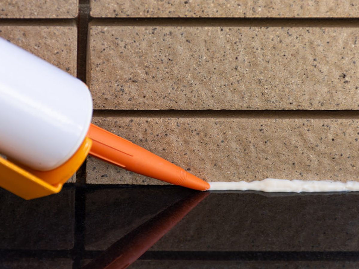 How Long Does Caulk Take To Dry? - Homenish How Long Does Caulk Take To Dry? - Homenish