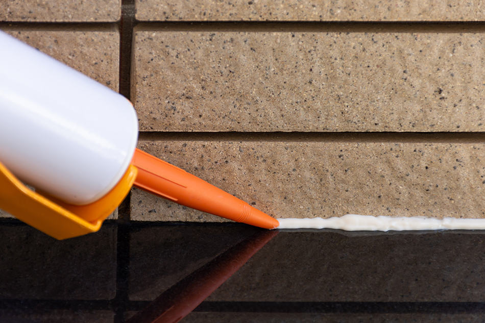 How Long Does Caulk Take to Dry?