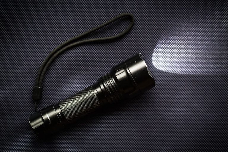 11 Different Types of Flashlights Explained Homenish