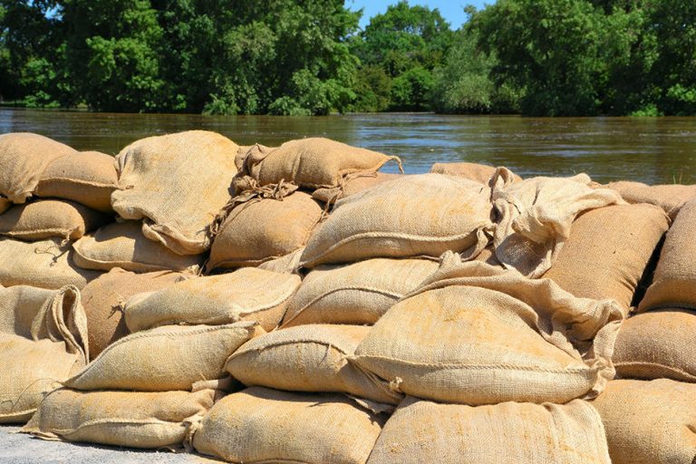 5 Alternatives to Sandbags for Flooding Homenish