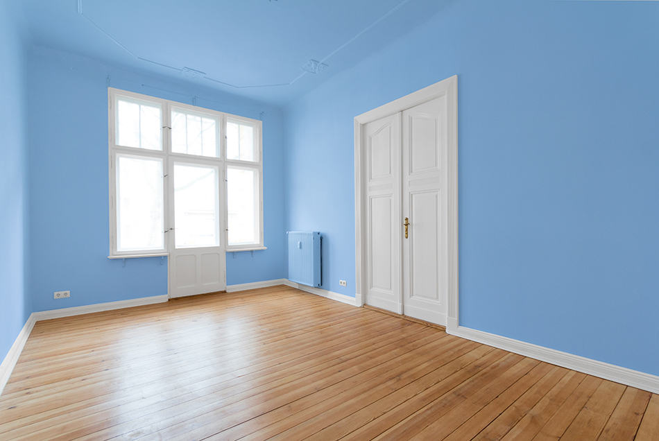 Should You Paint the Ceiling the Same Color as the Walls?