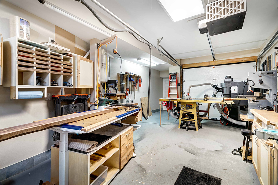 Workshop Garage