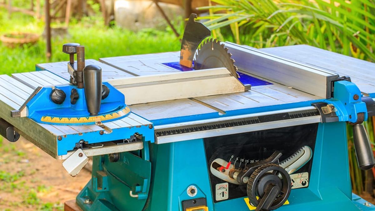 The Main Parts of a Table Saw (with Detailed 3D Diagram ...
