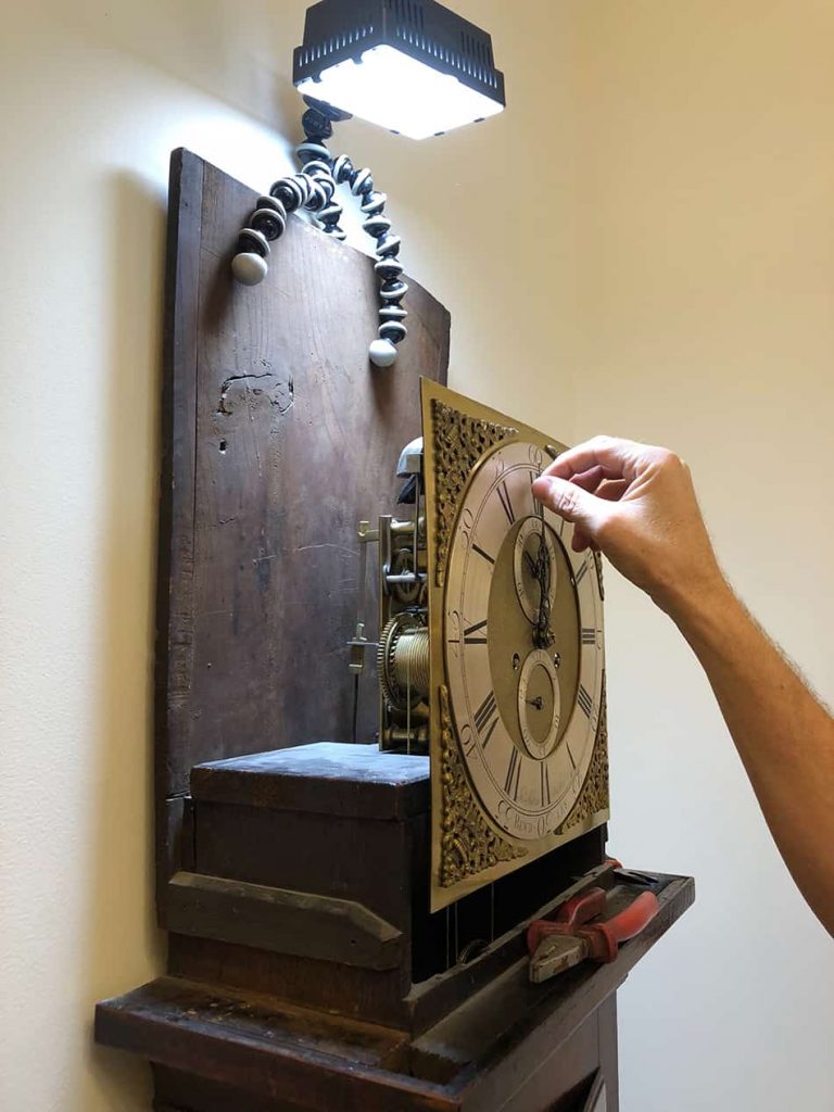 How To Tighten The Hour Hand On A Clock at Aletha Carlisle blog
