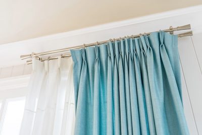 How to hang pinch pleat curtains