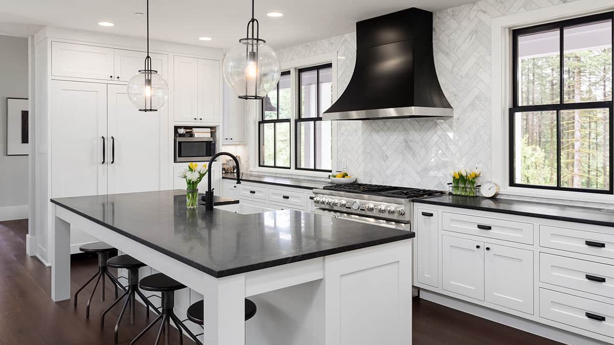 Black Granite Countertops, What Color Cabinets Look Best With Black Granite