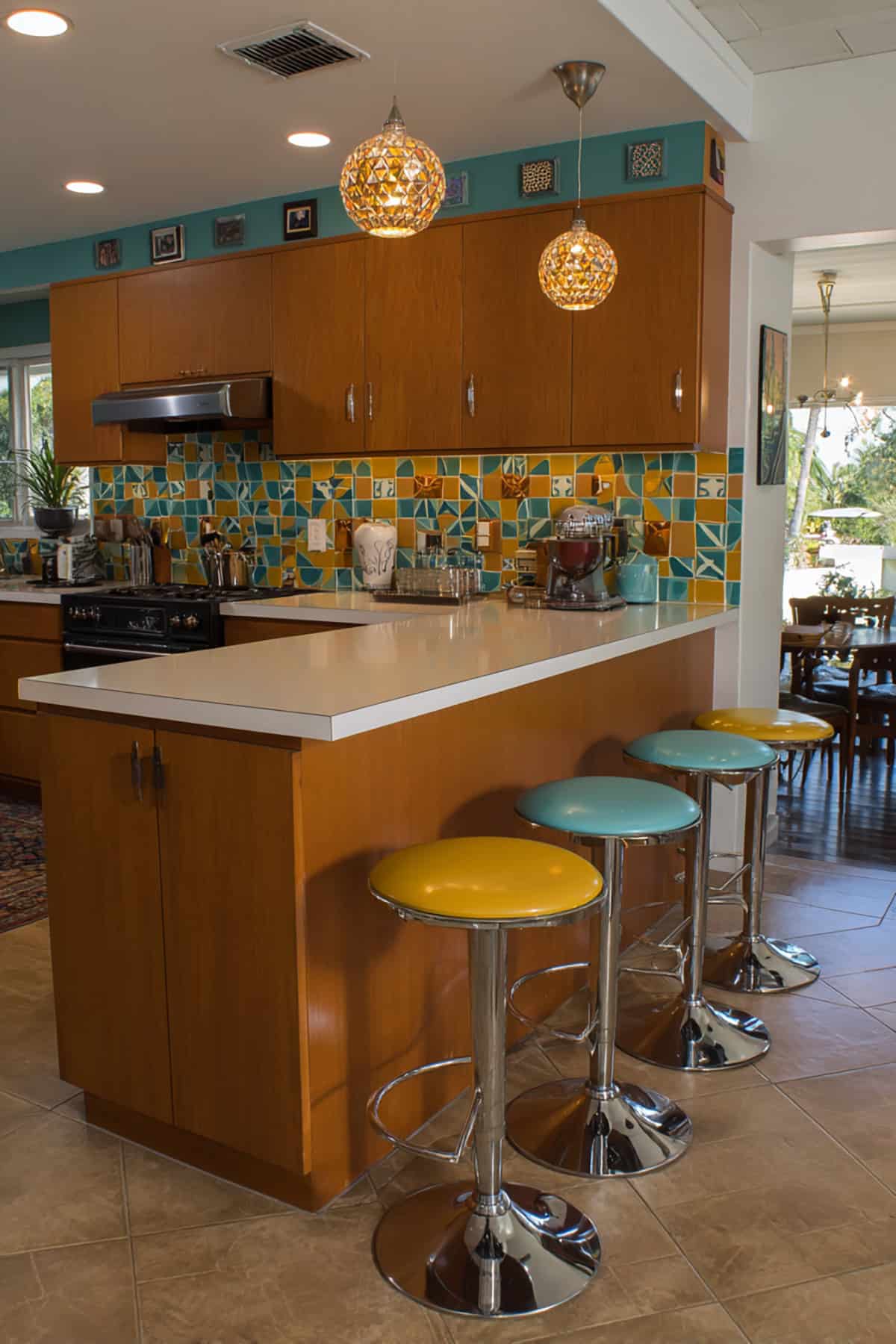 Retro Mid Century L Shaped Kitchen With Color Pops