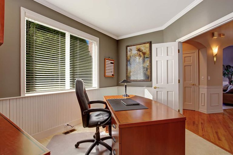 What Color Trim Goes with Gray Walls? [7 Options Explored] Homenish