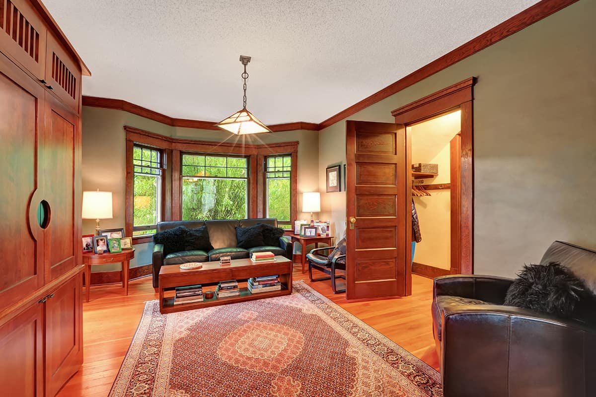 Wooden Flooring with Oak Trim