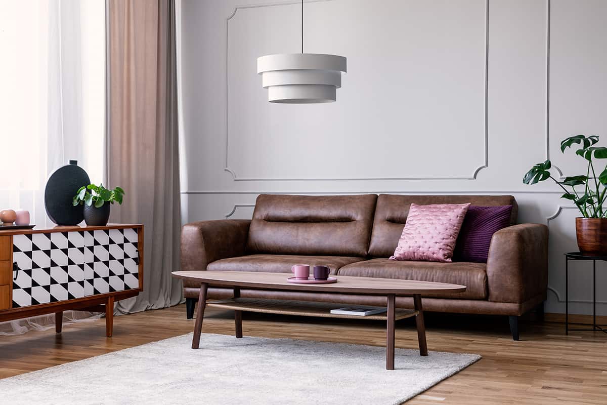 What Color Curtains Go with Brown Sofa: 16 Pleasing Options