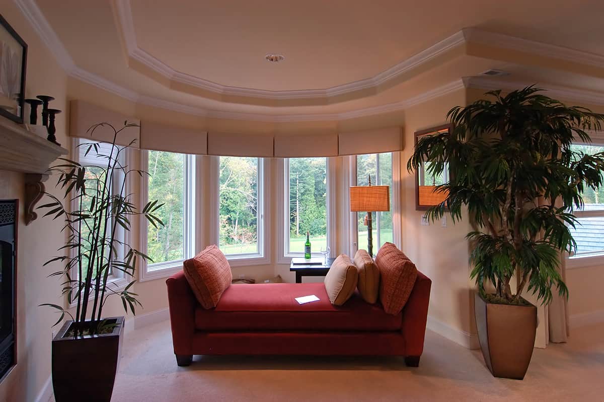 Relaxing Bay Window Layout