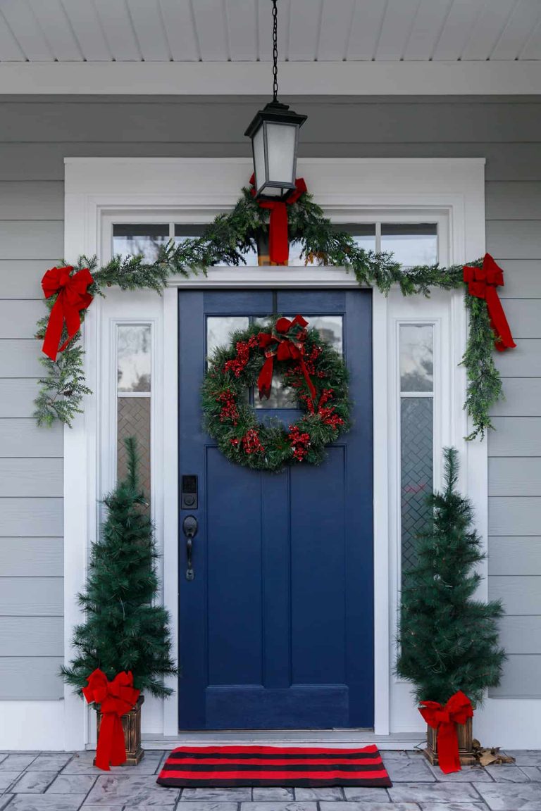 10 Trend-Setting Grey House with White Trim Combinations